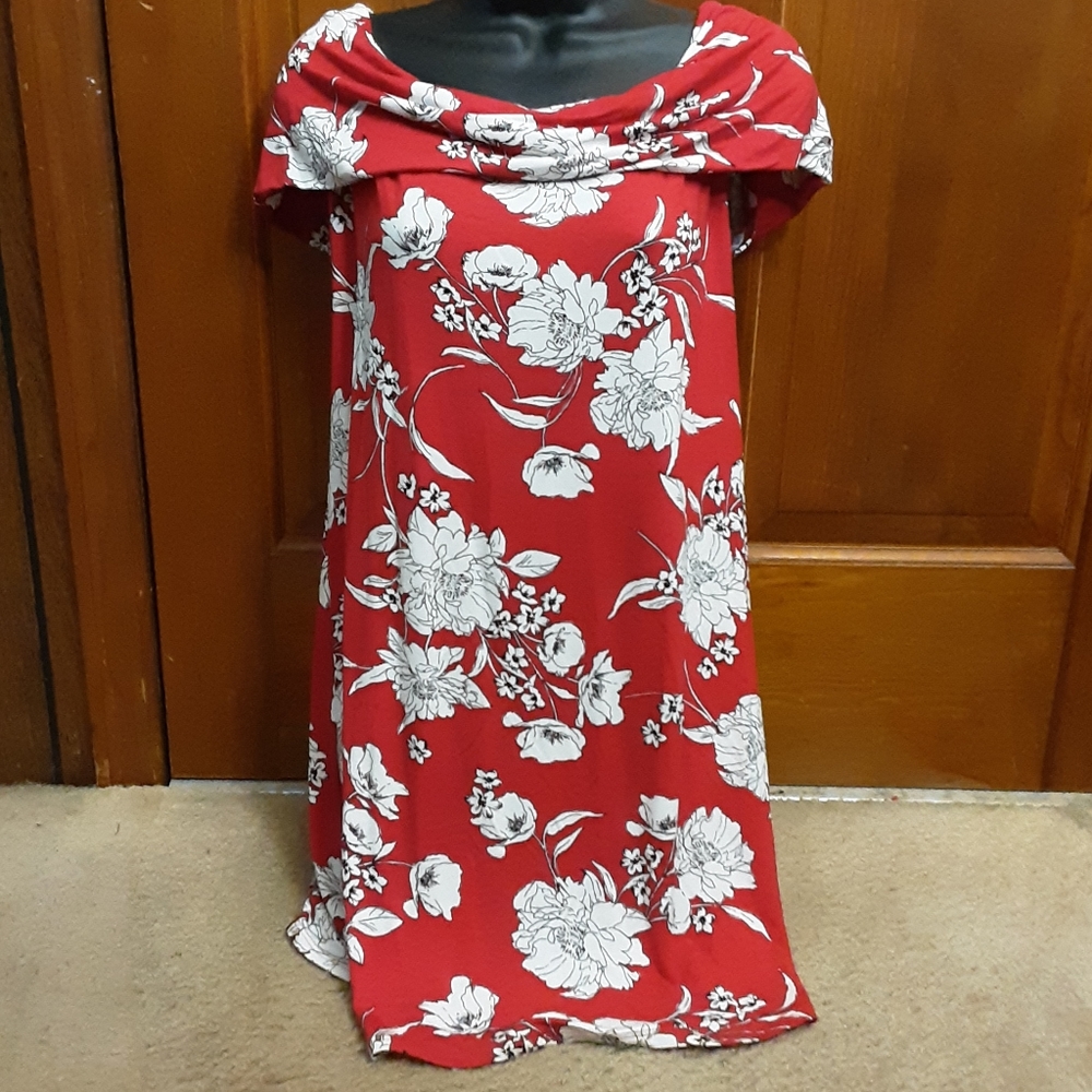 Red & White flowered top.